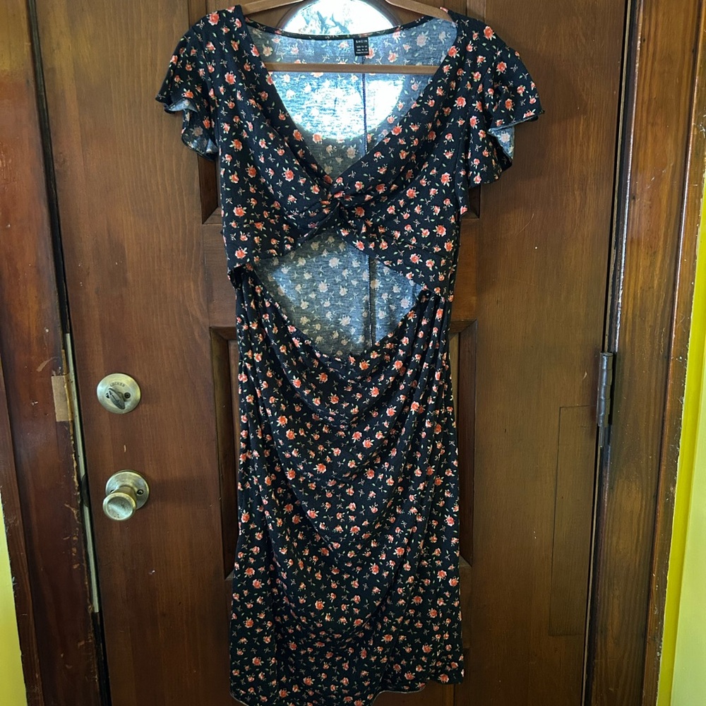 SHEIN Black Floral Asymmetrical Dress